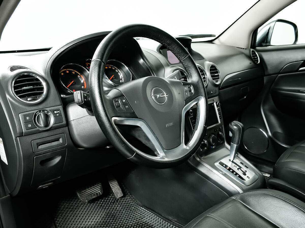 Opel Antara с пробегом — 2011 год. Фото: #11