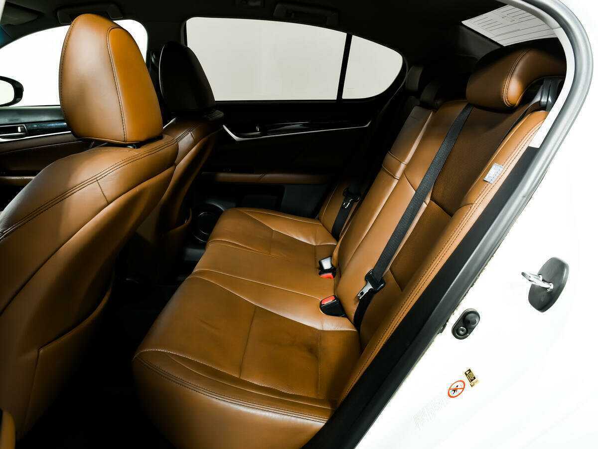 Lexus GS с пробегом — 2012 год. Фото: #11