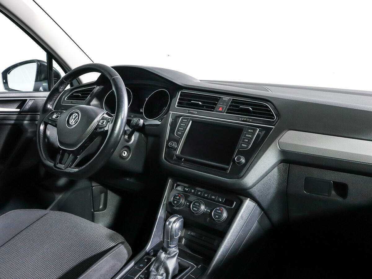 Volkswagen Tiguan с пробегом — 2017 год. Фото: #8