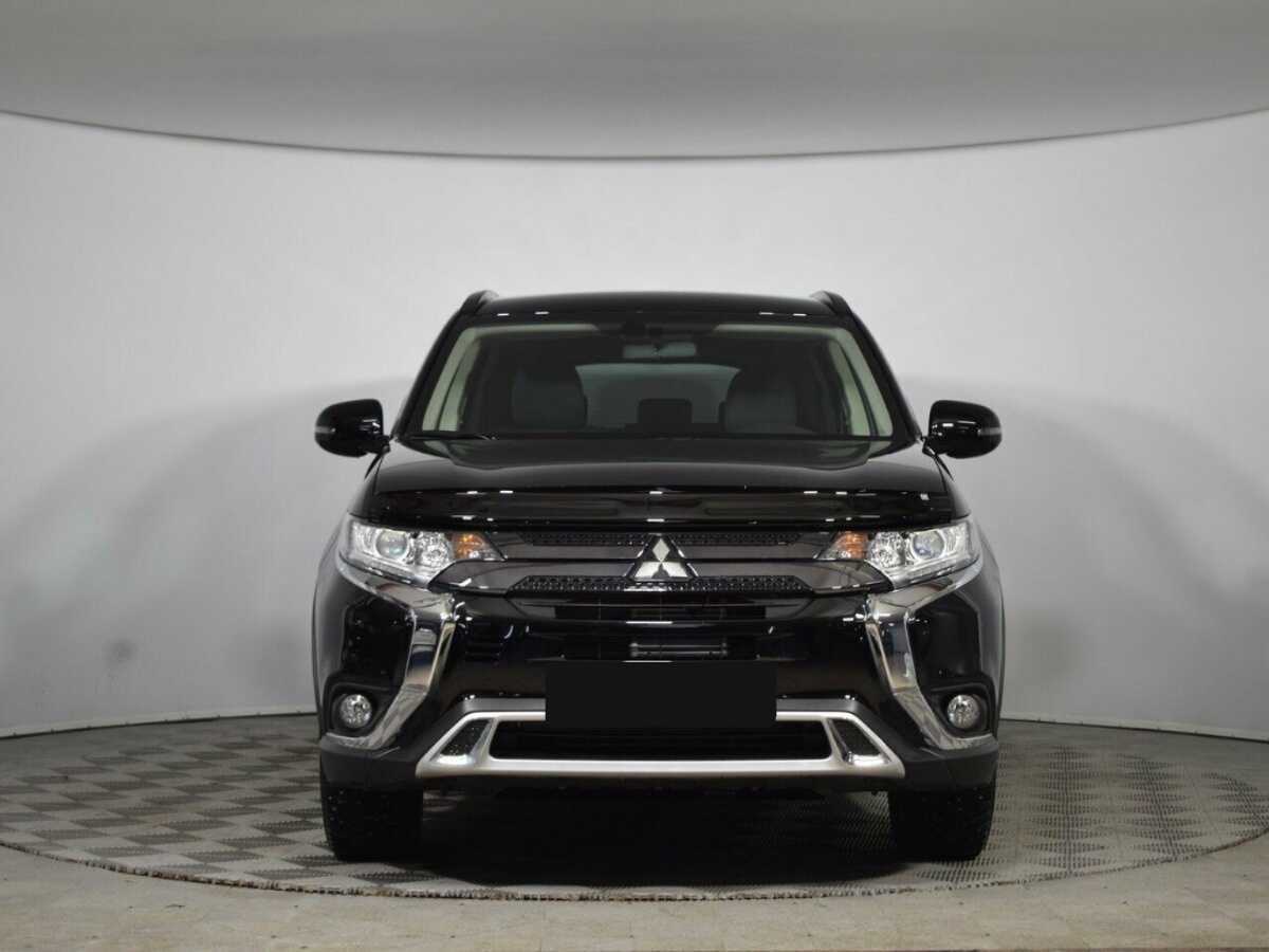 Mitsubishi Outlander с пробегом — 2022 год. Фото: #1