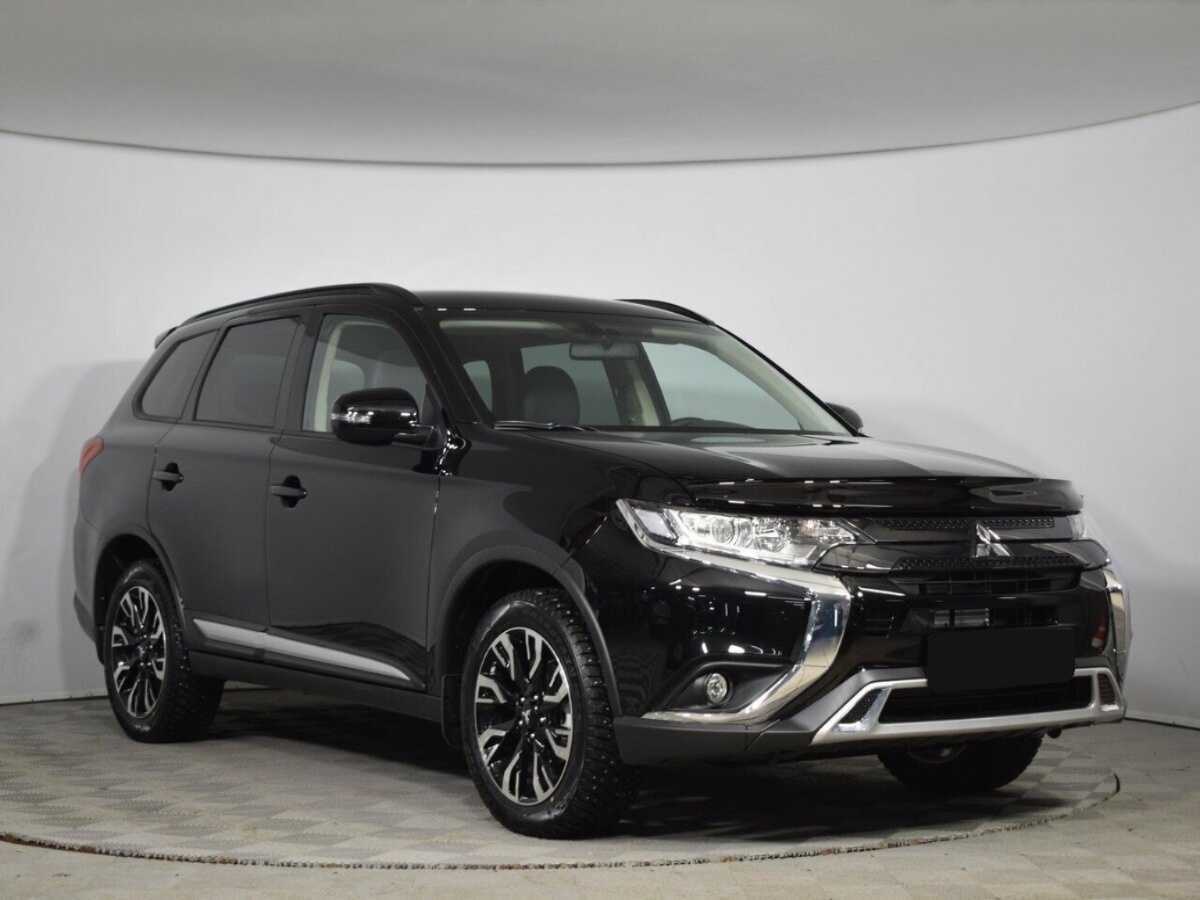 Mitsubishi Outlander с пробегом — 2022 год. Фото: #2