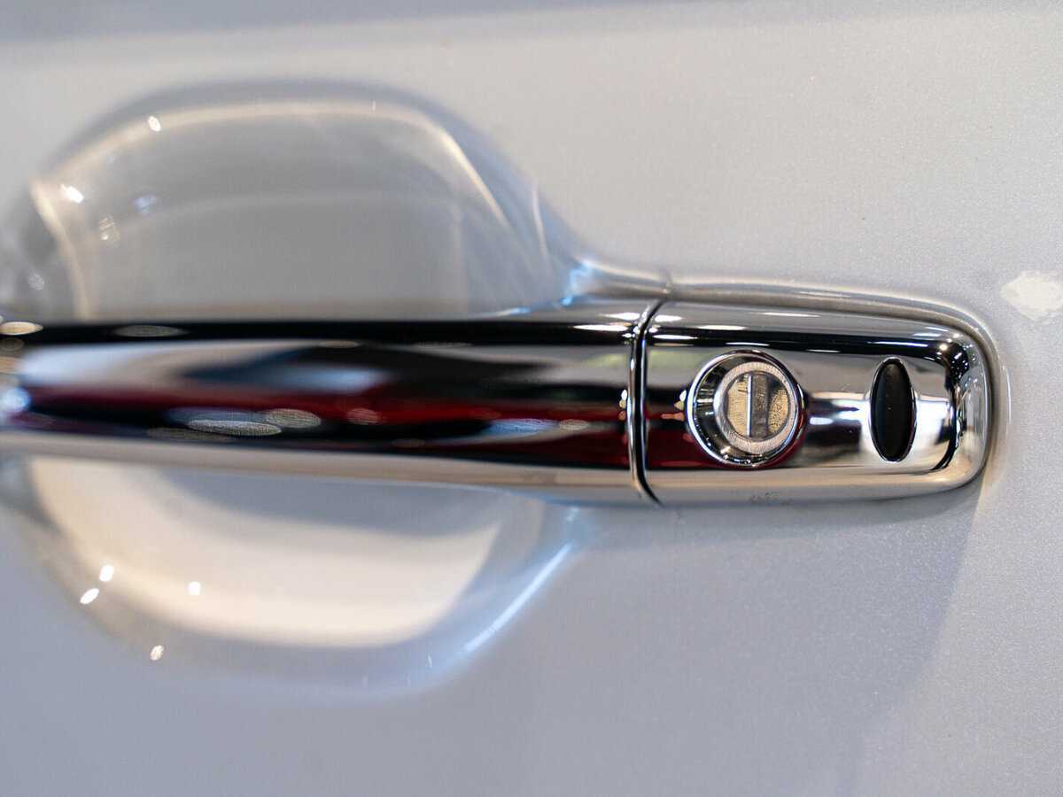 Mitsubishi Outlander с пробегом — 2022 год. Фото: #9