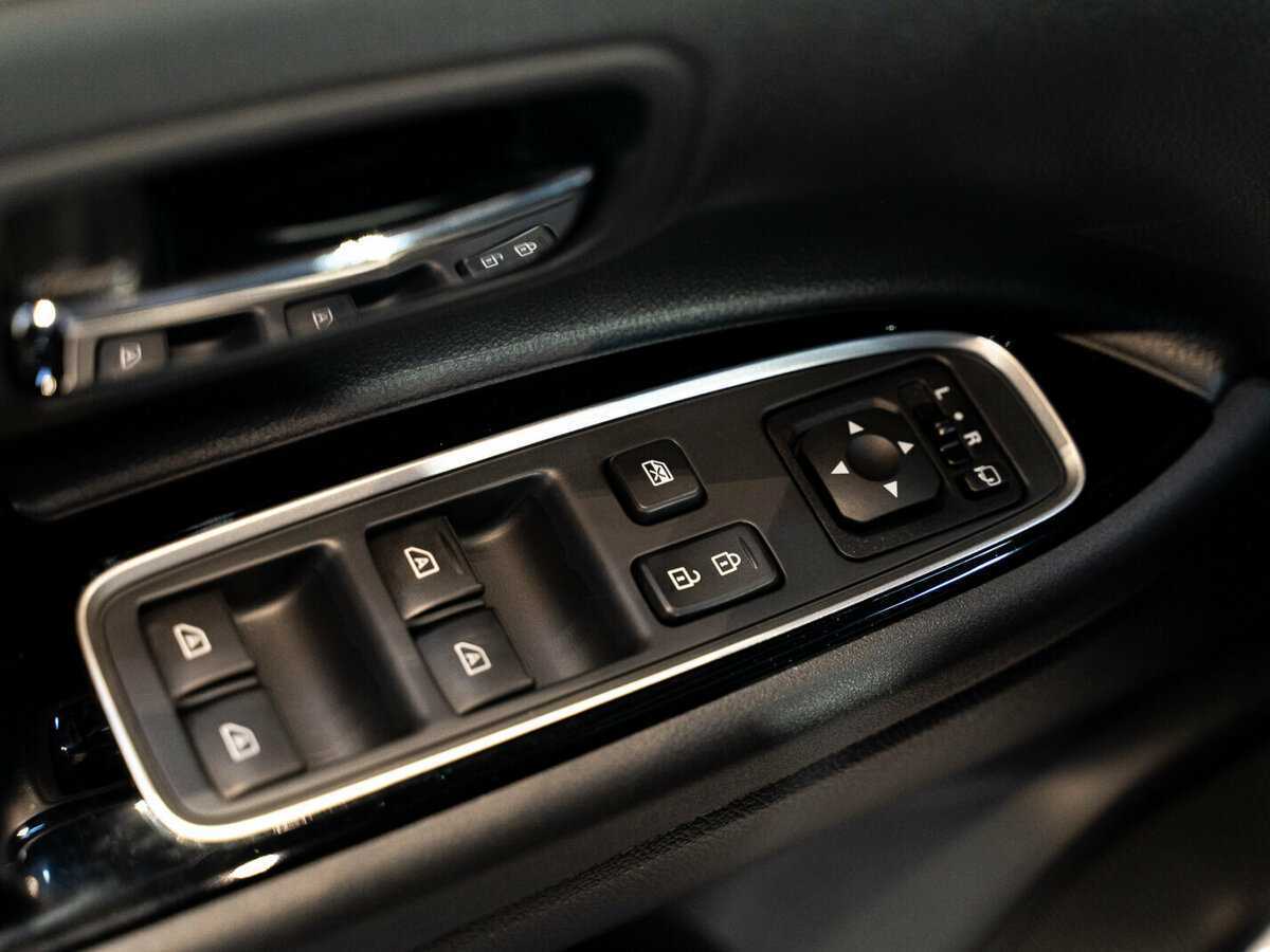 Mitsubishi Outlander с пробегом — 2022 год. Фото: #16