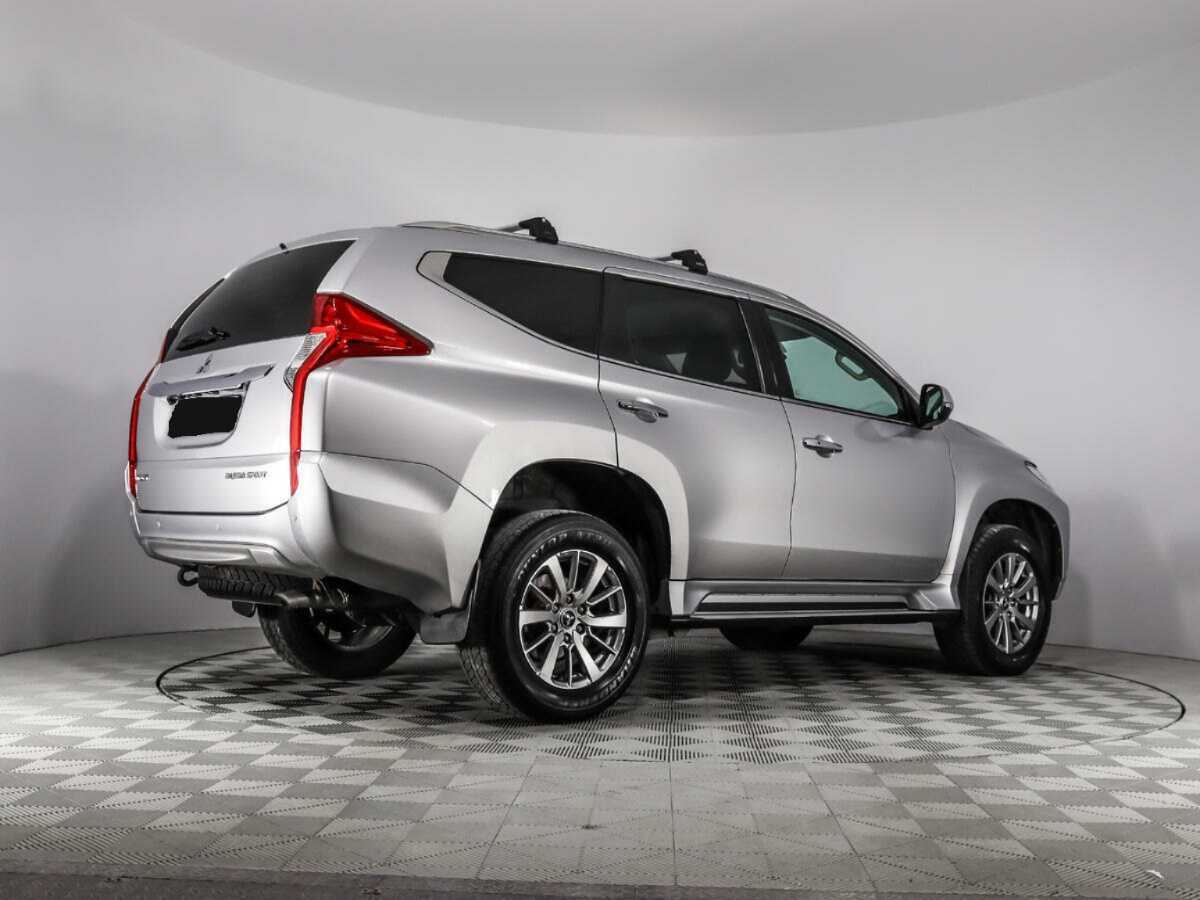 Mitsubishi Pajero Sport с пробегом — 2020 год. Фото: #4