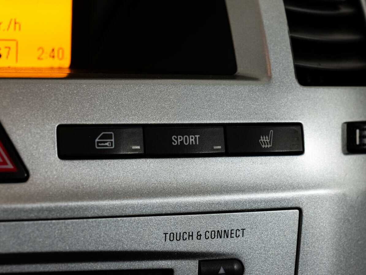 Opel Zafira с пробегом — 2012 год. Фото: #15