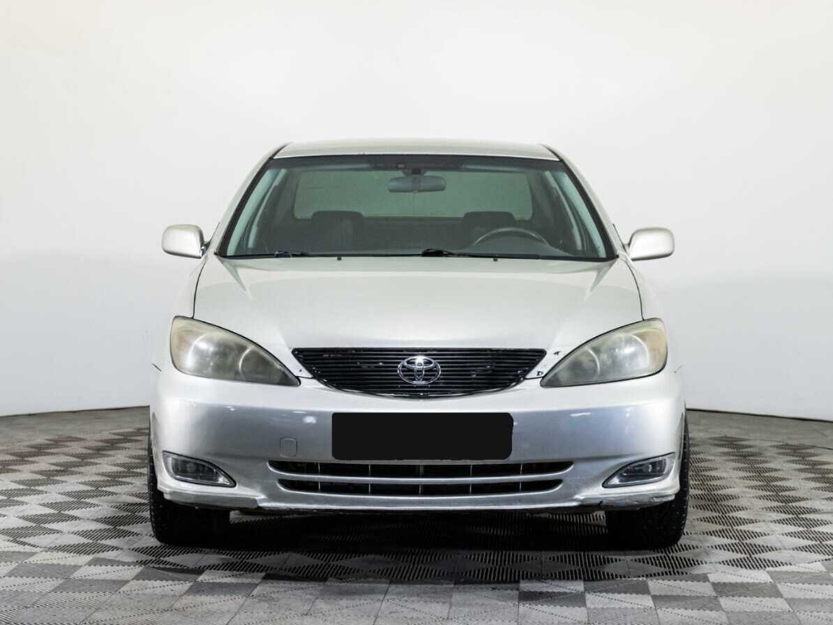Toyota Camry с пробегом — 2001 год. Фото: #1