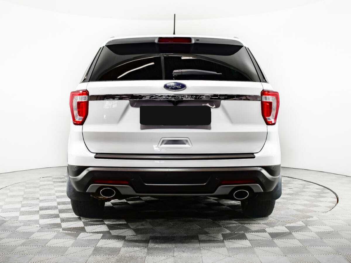 Ford Explorer с пробегом — 2019 год. Фото: #5