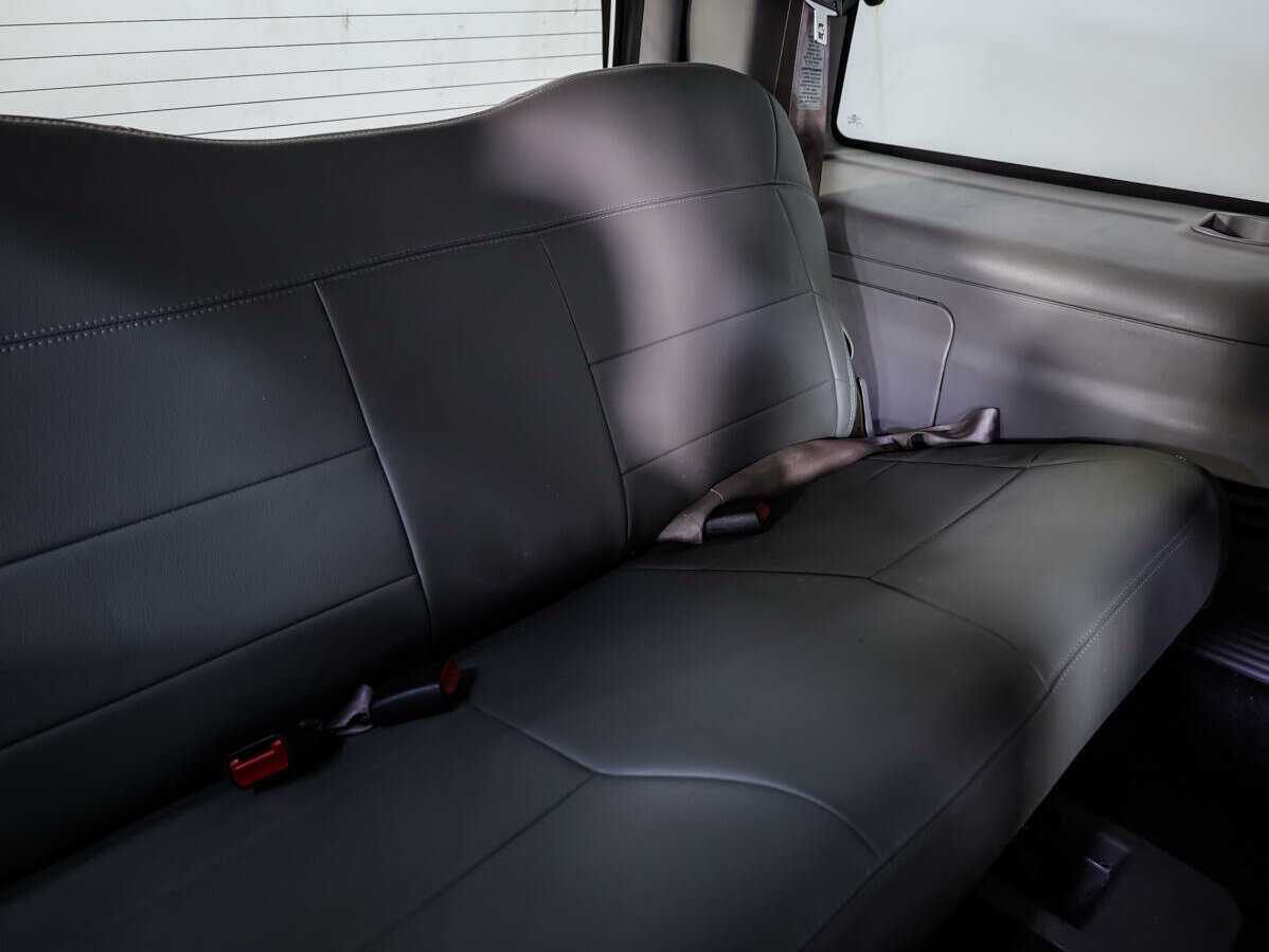 Lincoln Navigator с пробегом — 1999 год. Фото: #12