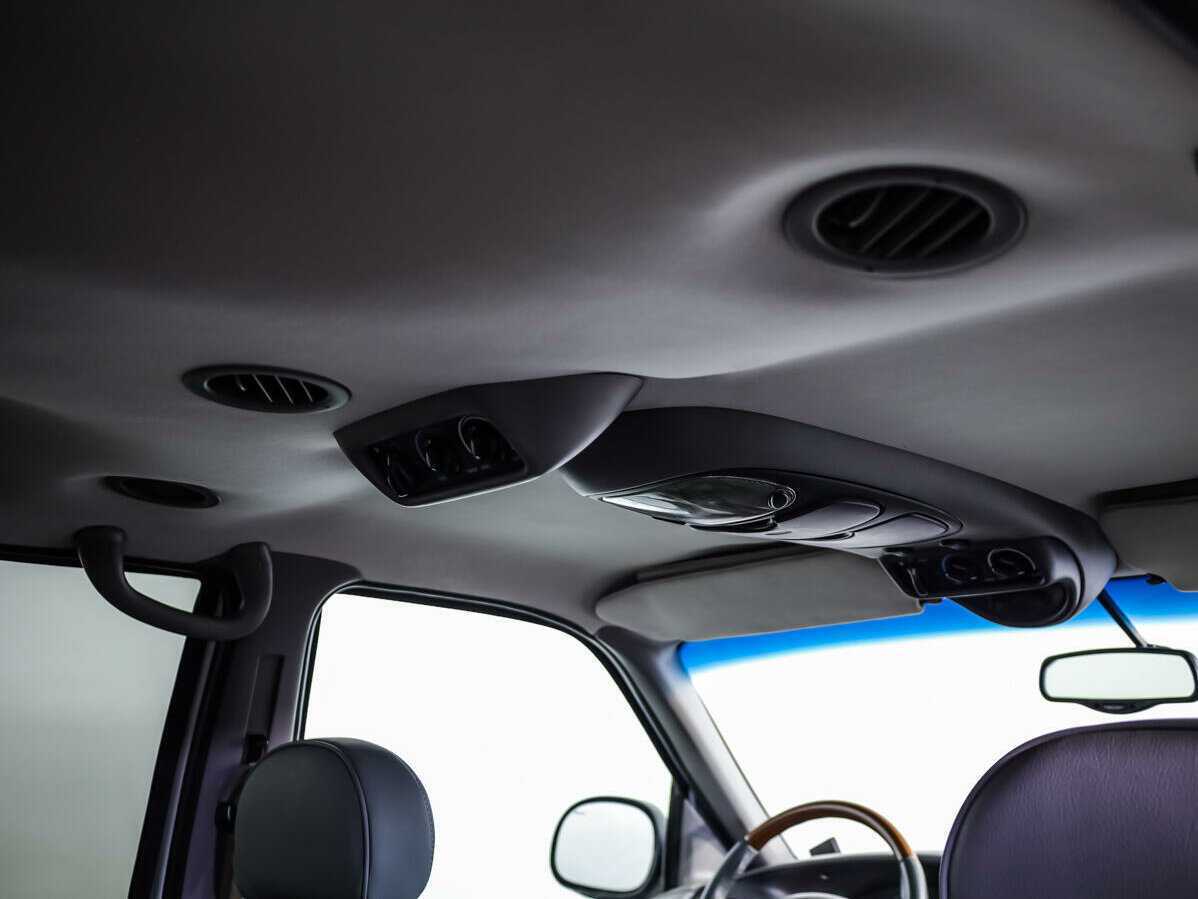 Lincoln Navigator с пробегом — 1999 год. Фото: #13