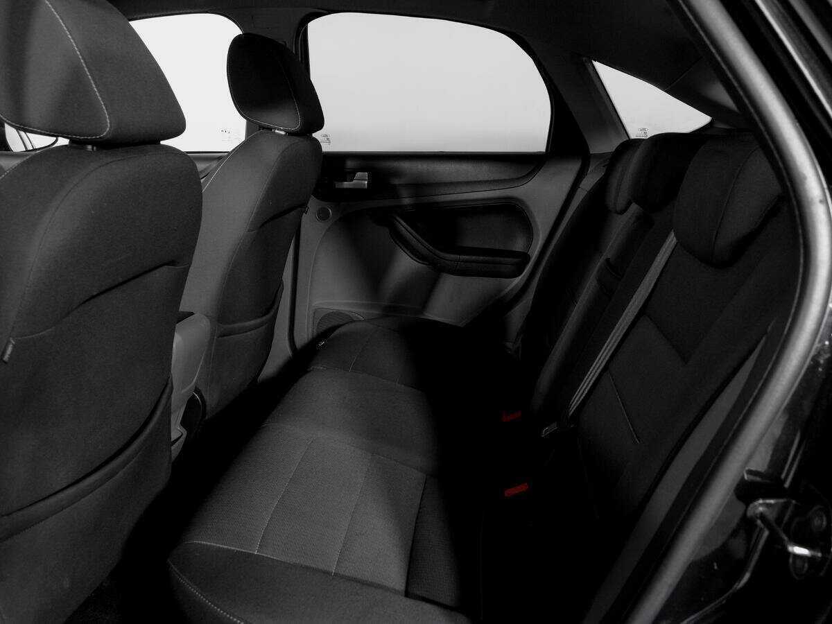 Ford Focus с пробегом — 2008 год. Фото: #9