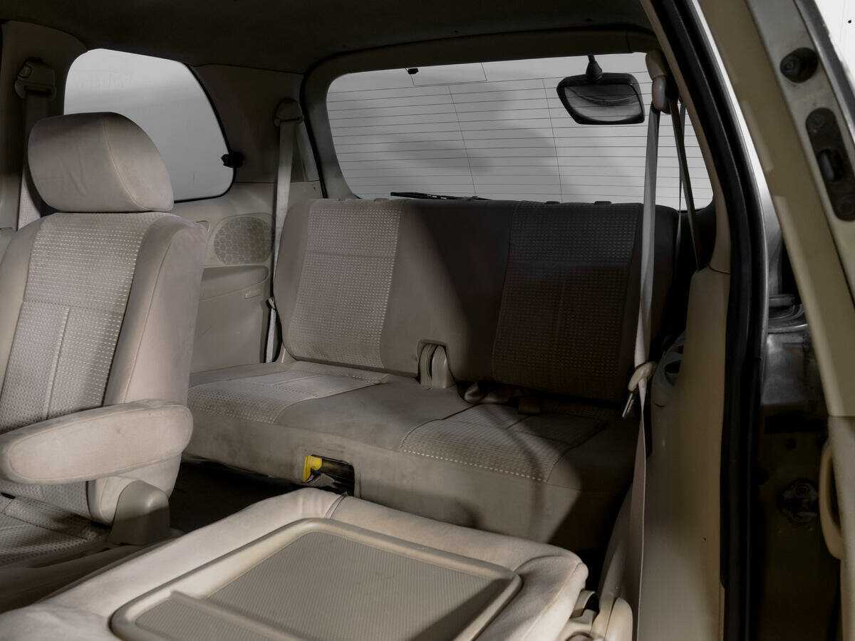 Mazda MPV с пробегом — 2003 год. Фото: #10