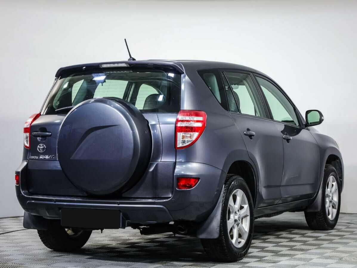Toyota RAV4 с пробегом — 2011 год. Фото: #3