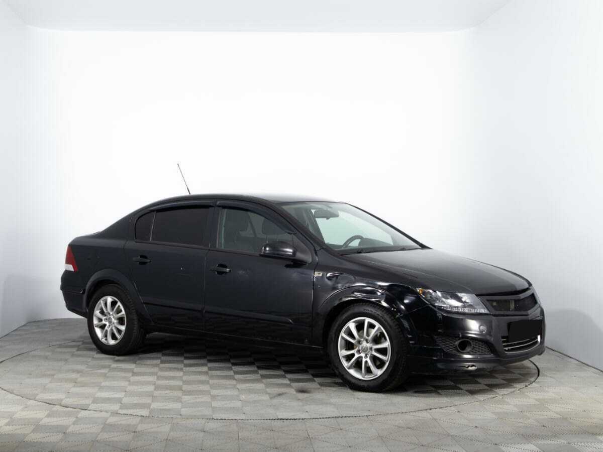 Opel Astra с пробегом — 2008 год. Фото: #2