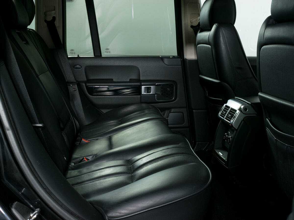 Land Rover Range Rover с пробегом — 2008 год. Фото: #11