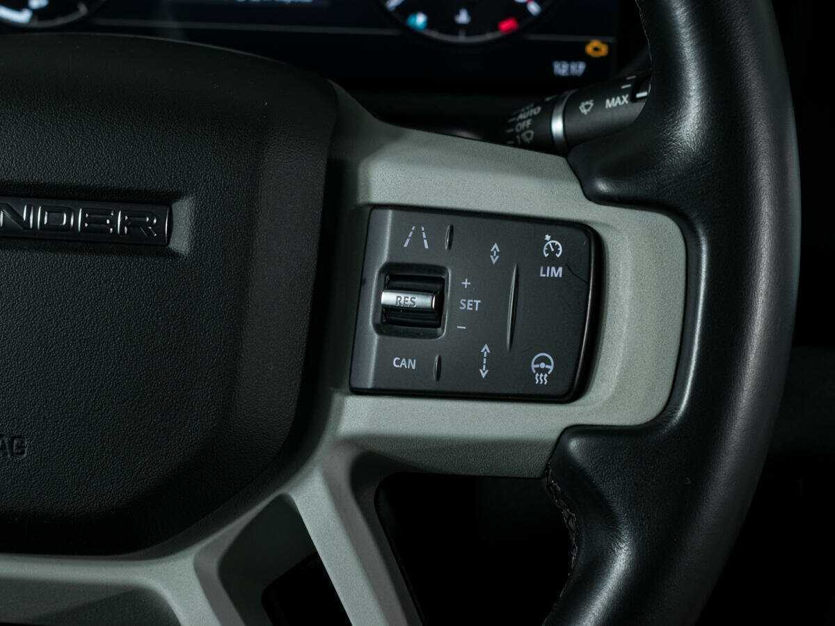 Land Rover Defender с пробегом — 2020 год. Фото: #10