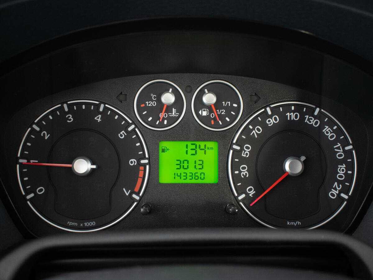 Ford Fusion с пробегом — 2007 год. Фото: #9