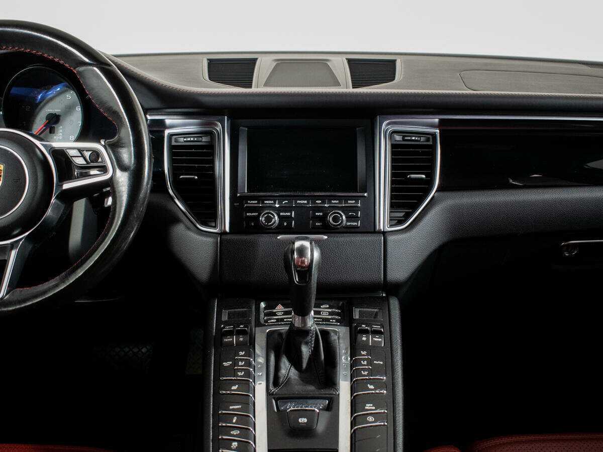 Porsche Macan с пробегом — 2015 год. Фото: #8
