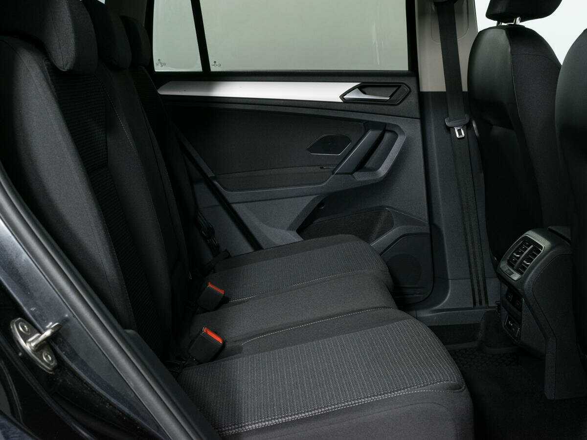 Volkswagen Tiguan с пробегом — 2020 год. Фото: #10