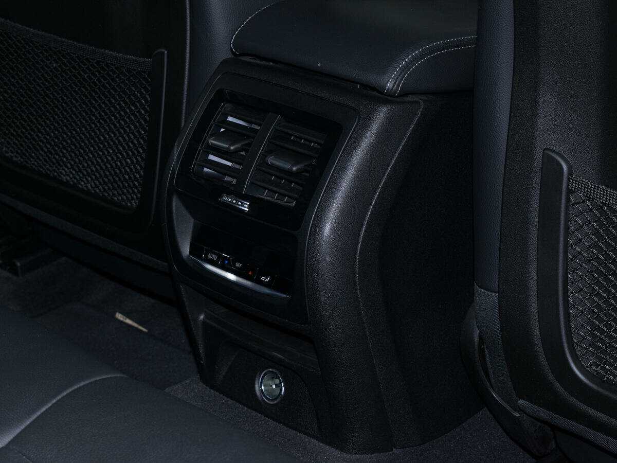 BMW X4 с пробегом — 2018 год. Фото: #9