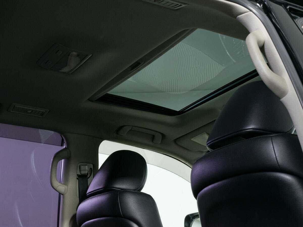 Toyota Land Cruiser с пробегом — 2011 год. Фото: #13