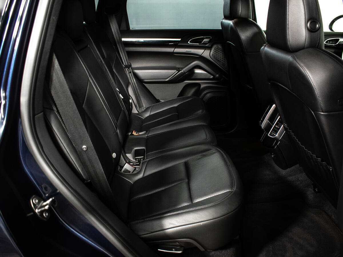 Porsche Cayenne с пробегом — 2013 год. Фото: #9