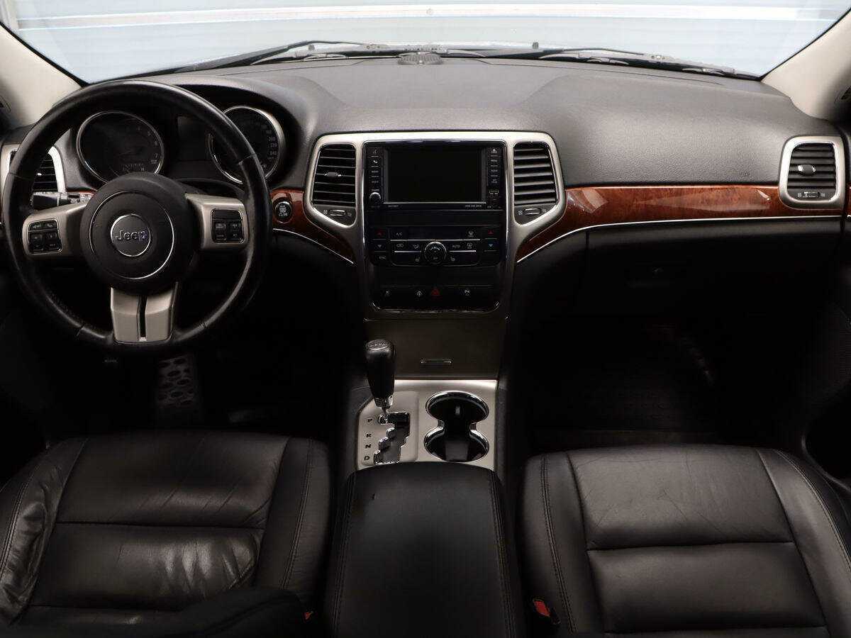 Jeep Grand Cherokee с пробегом — 2012 год. Фото: #8