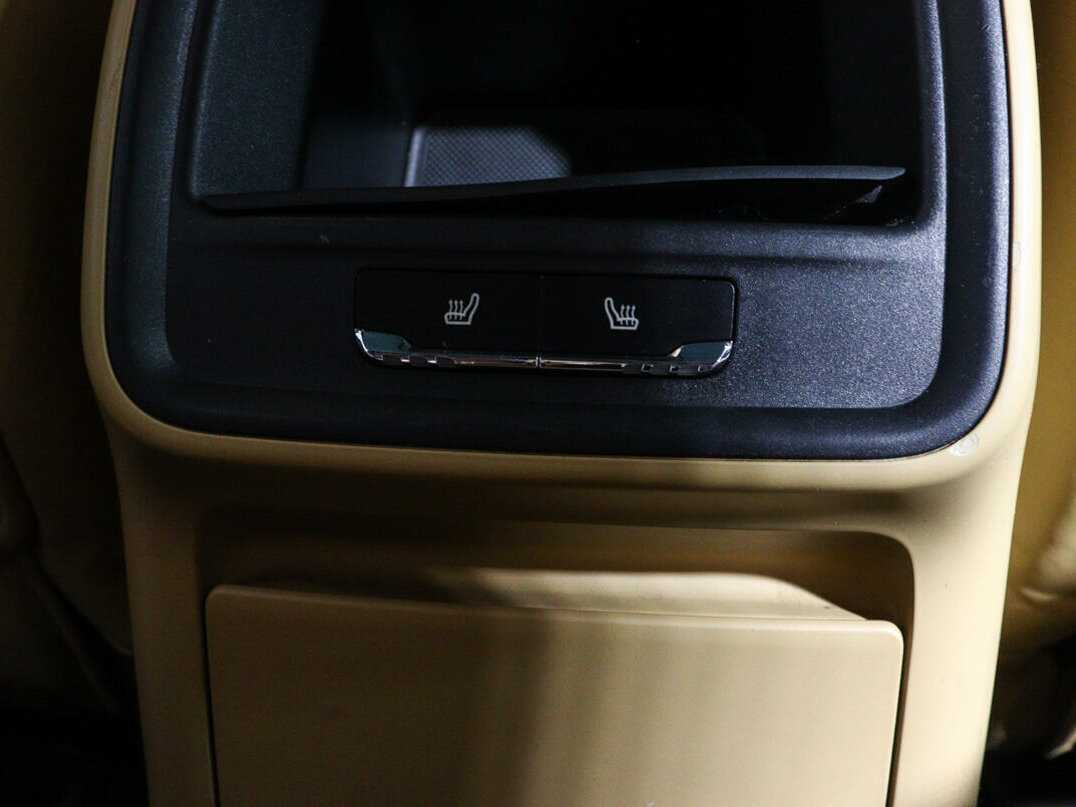 Porsche Macan с пробегом — 2015 год. Фото: #15