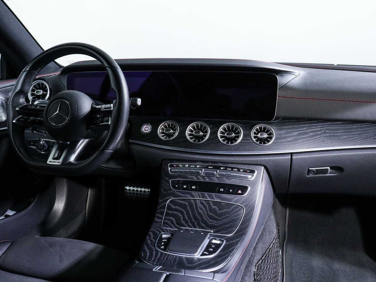 Mercedes-Benz E-Класс AMG с пробегом — 2020 год. Фото: #9