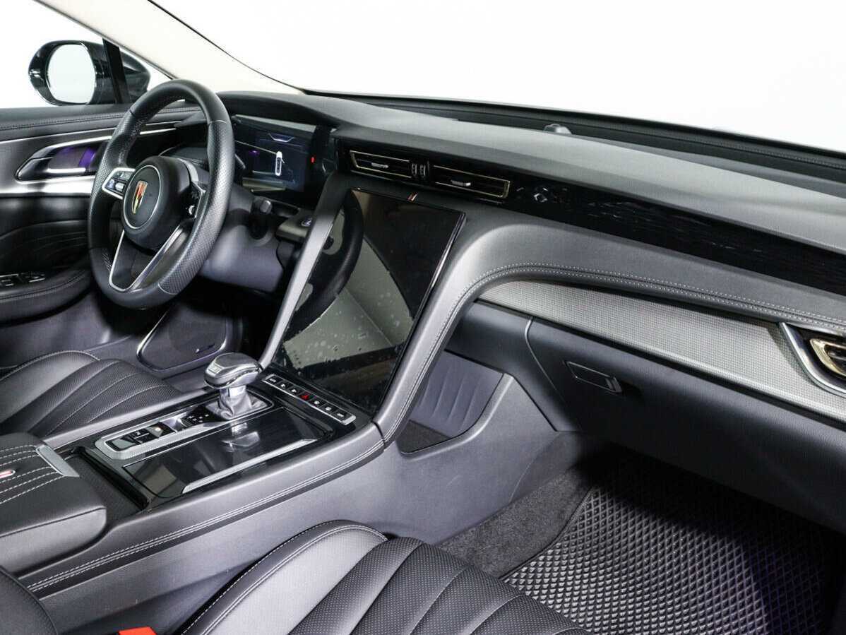 Hongqi H5 с пробегом — 2023 год. Фото: #6