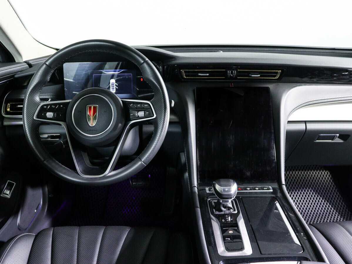 Hongqi H5 с пробегом — 2023 год. Фото: #9