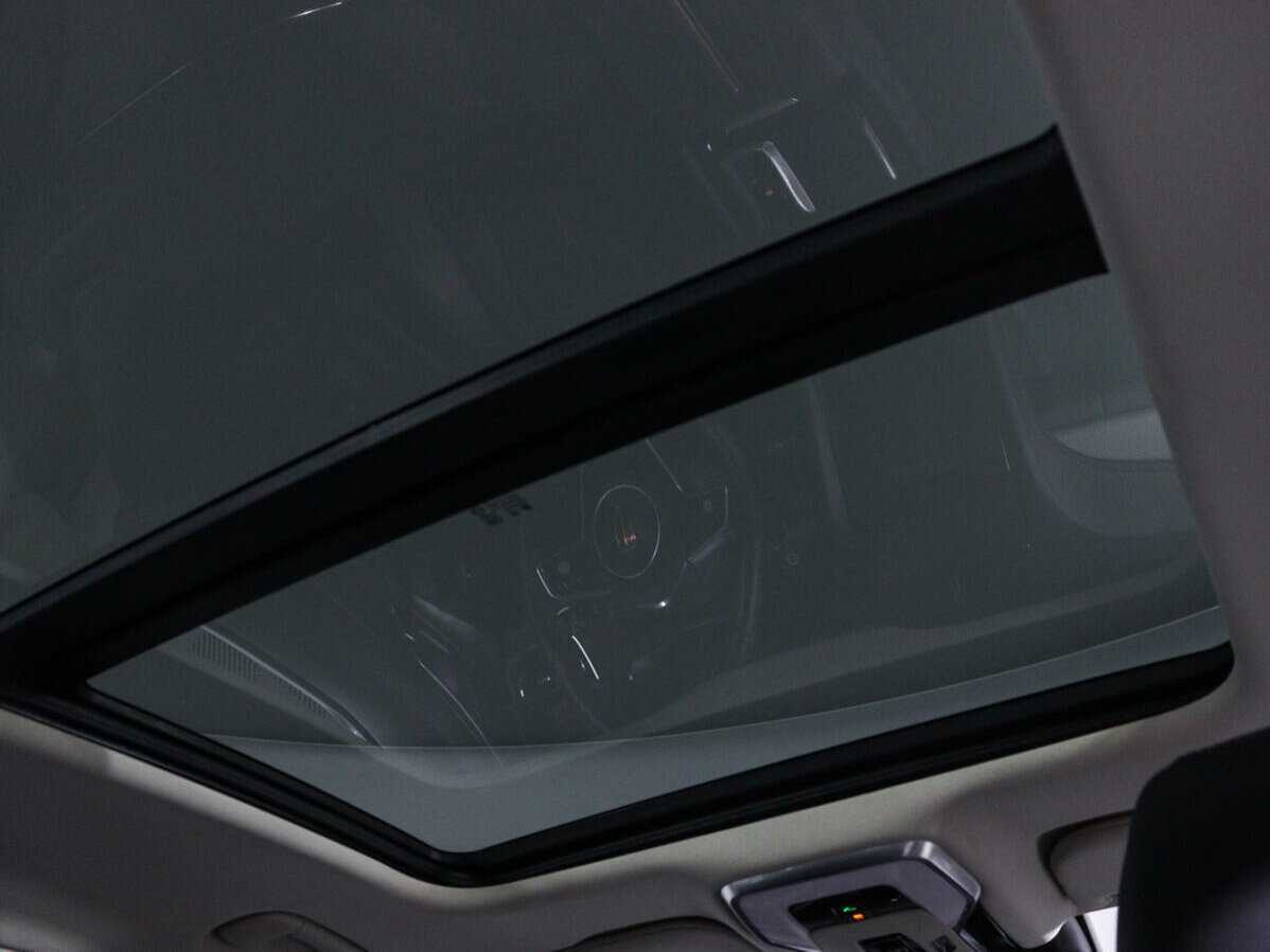 Hongqi H5 с пробегом — 2023 год. Фото: #13