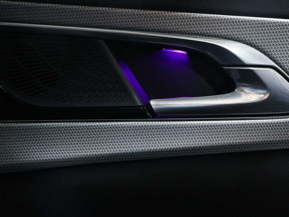 Hongqi H5 с пробегом — 2023 год. Фото: #14