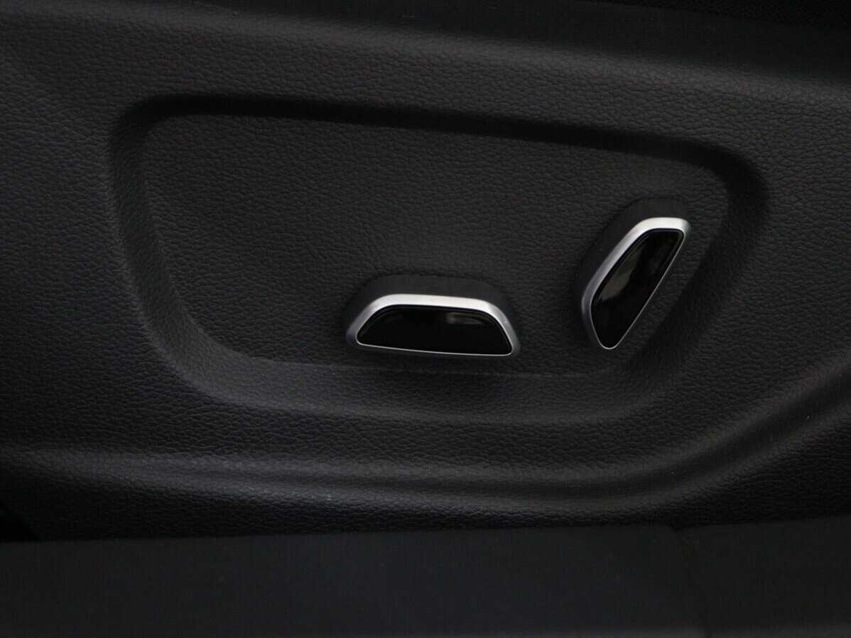 Hongqi H5 с пробегом — 2023 год. Фото: #15