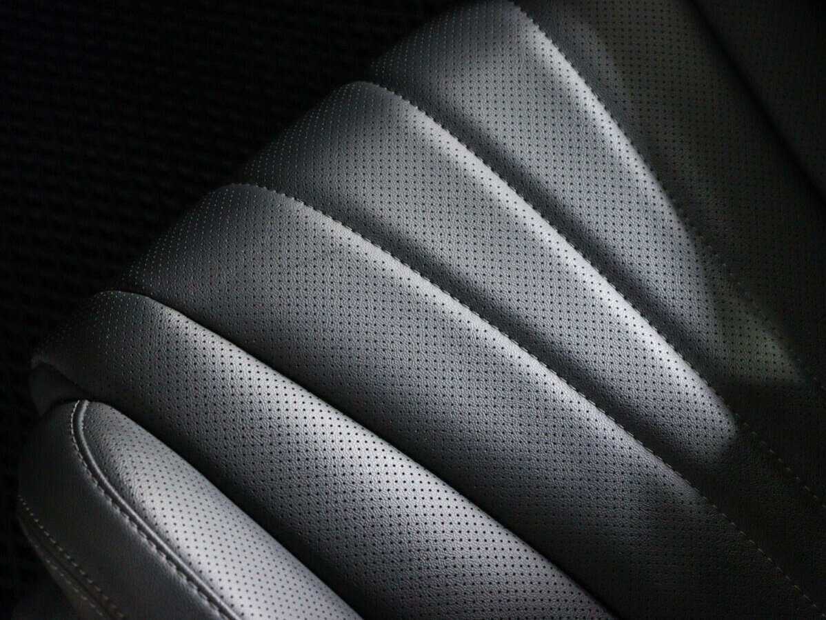 Hongqi H5 с пробегом — 2023 год. Фото: #18