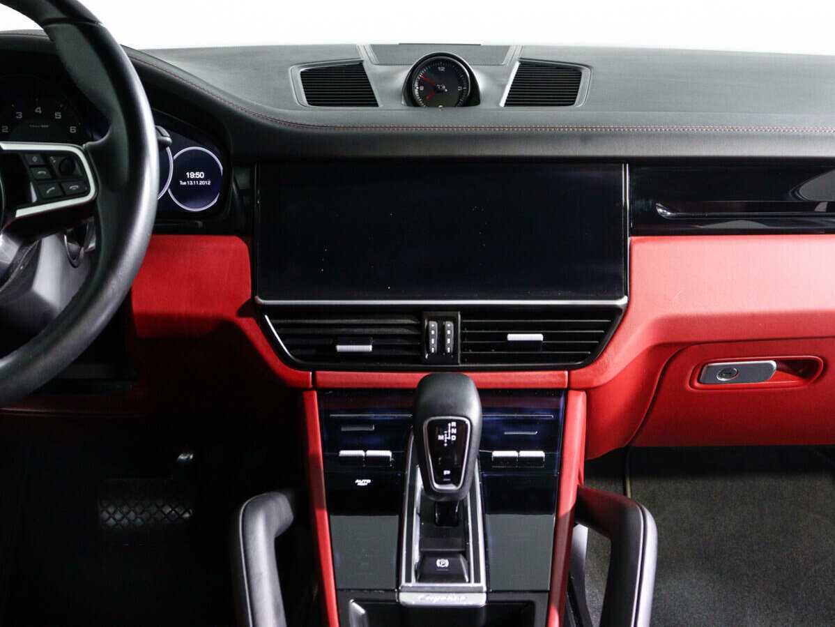 Porsche Cayenne с пробегом — 2019 год. Фото: #10