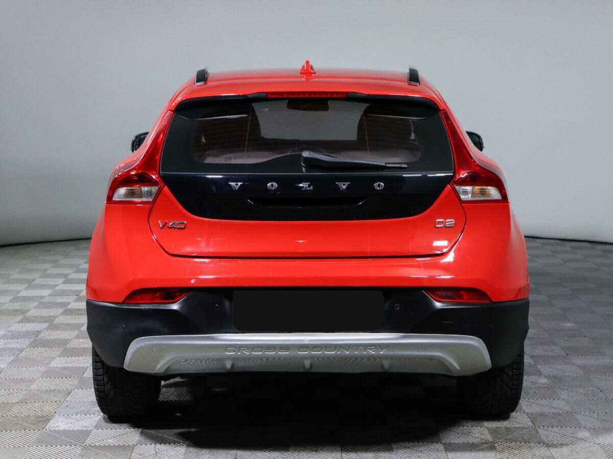 Volvo V40 Cross Country с пробегом — 2014 год. Фото: #3