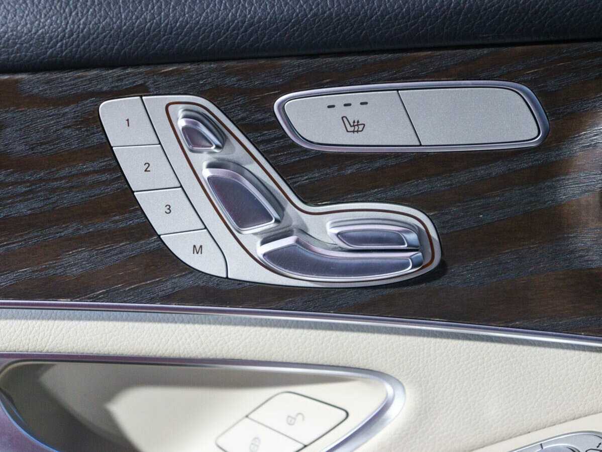 Mercedes-Benz GLC Coupe с пробегом — 2017 год. Фото: #18