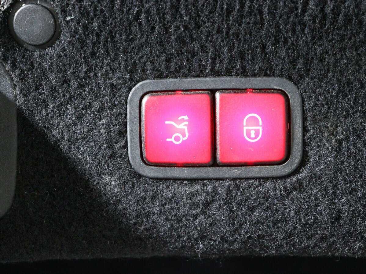 Mercedes-Benz S-Класс с пробегом — 2014 год. Фото: #17