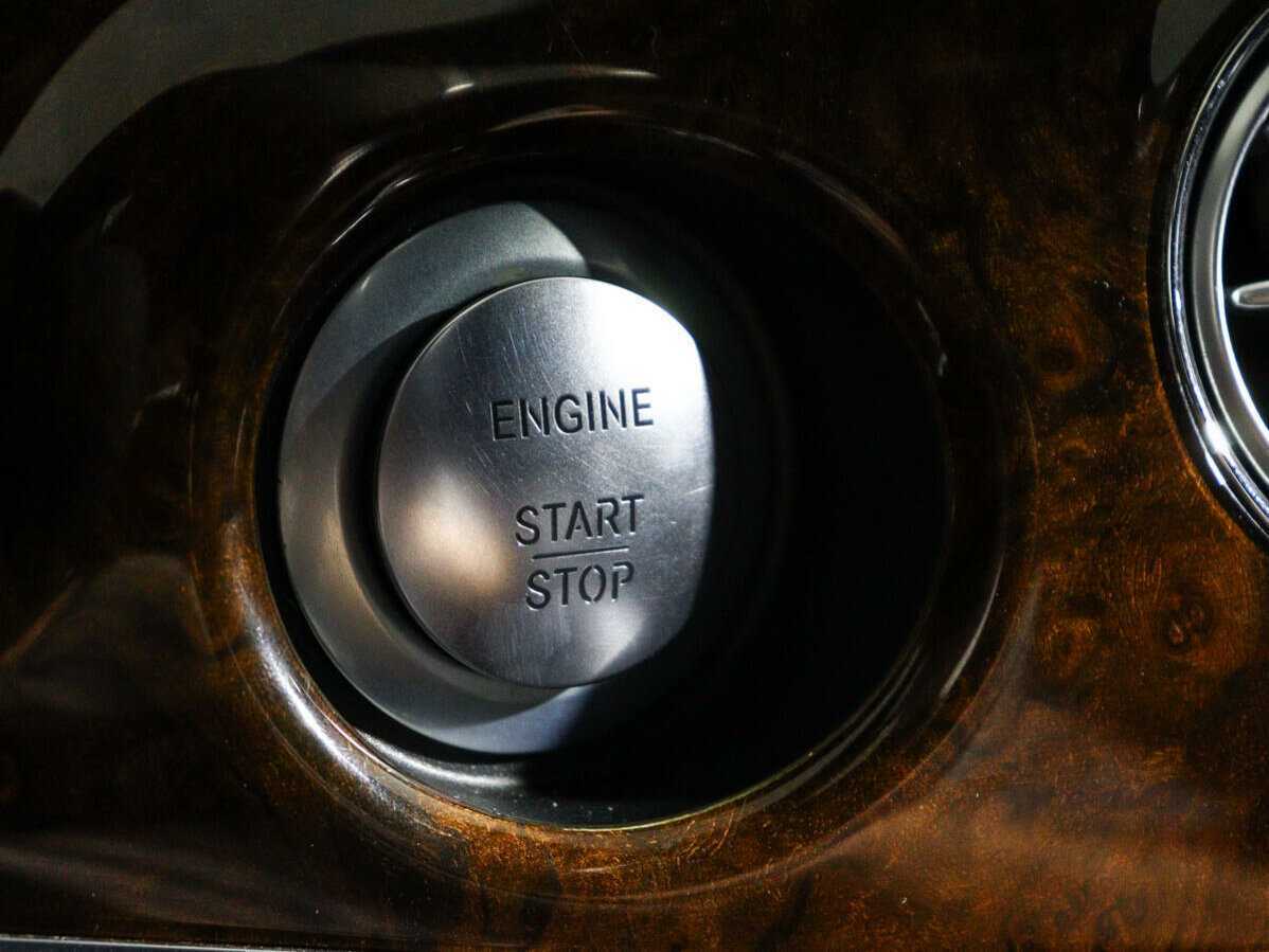 Mercedes-Benz S-Класс с пробегом — 2014 год. Фото: #21