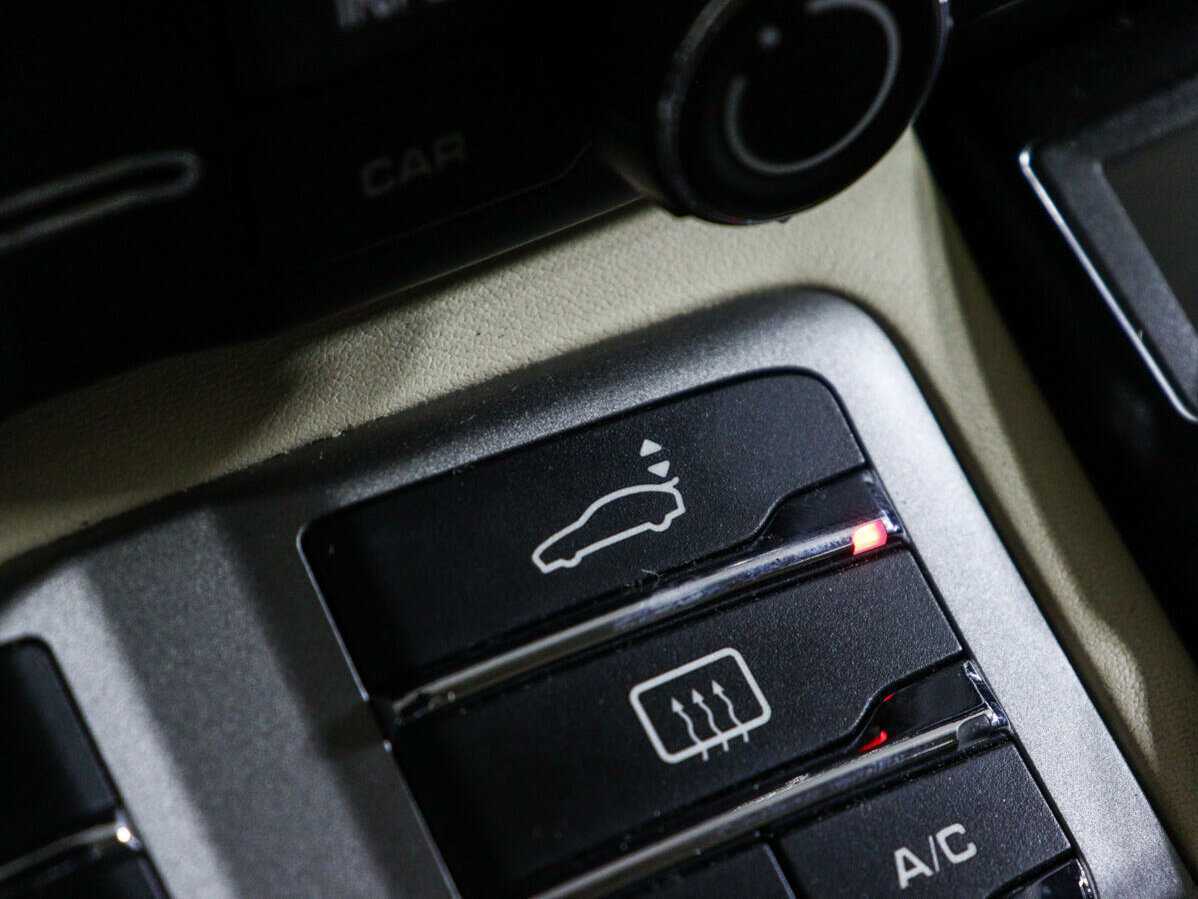 Porsche Panamera с пробегом — 2013 год. Фото: #22