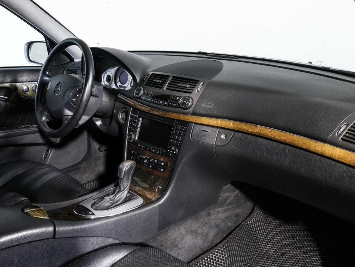 Mercedes-Benz E-Класс с пробегом — 2005 год. Фото: #7