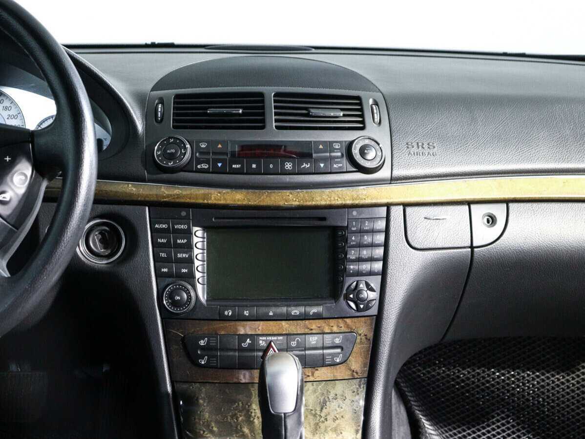 Mercedes-Benz E-Класс с пробегом — 2005 год. Фото: #11