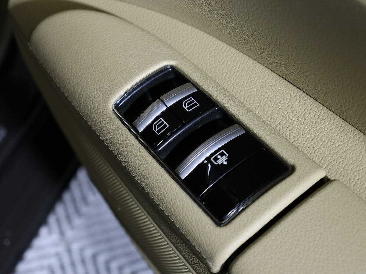 Mercedes-Benz S-Класс с пробегом — 2011 год. Фото: #14