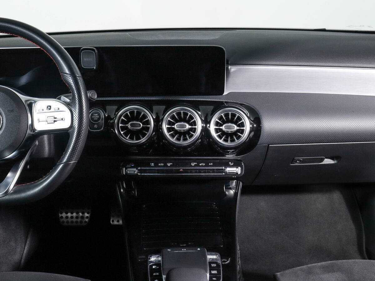 Mercedes-Benz A-Класс с пробегом — 2019 год. Фото: #12