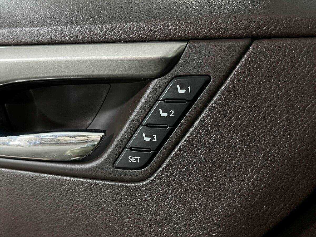 Lexus RX с пробегом — 2018 год. Фото: #16