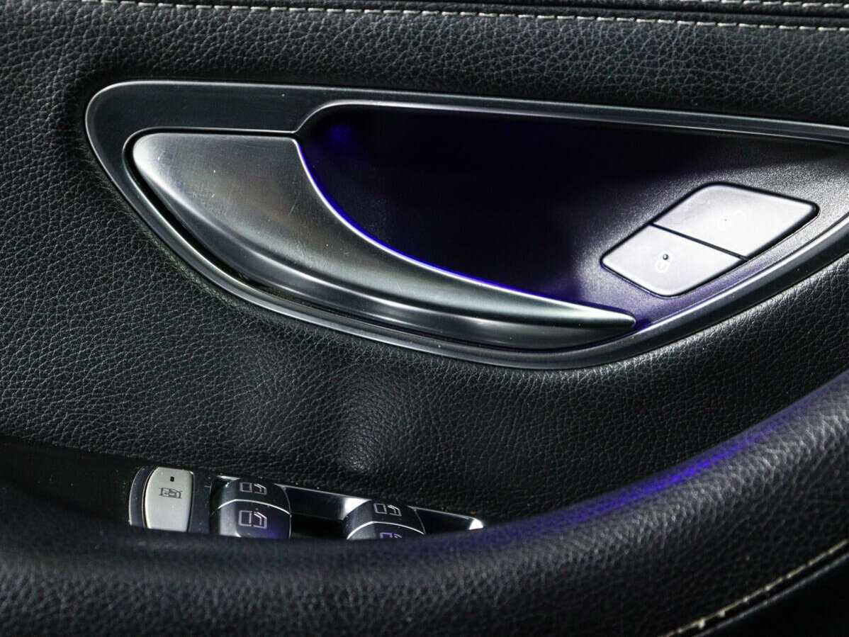 Mercedes-Benz E-Класс с пробегом — 2019 год. Фото: #17