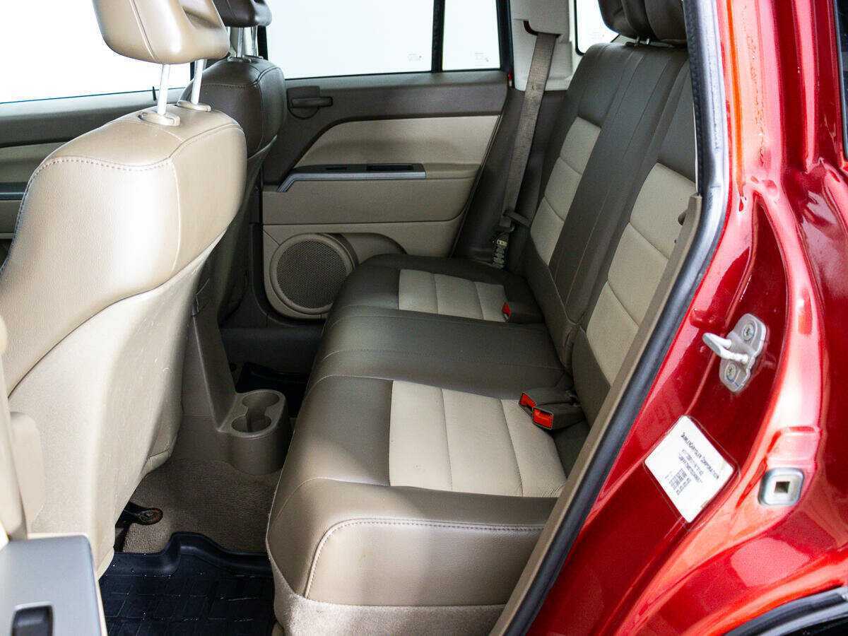 Jeep Compass с пробегом — 2006 год. Фото: #12