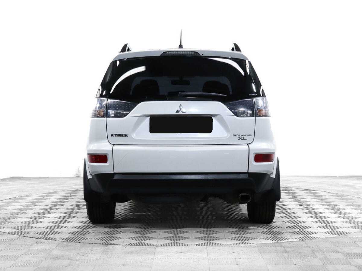 Mitsubishi Outlander с пробегом — 2010 год. Фото: #4