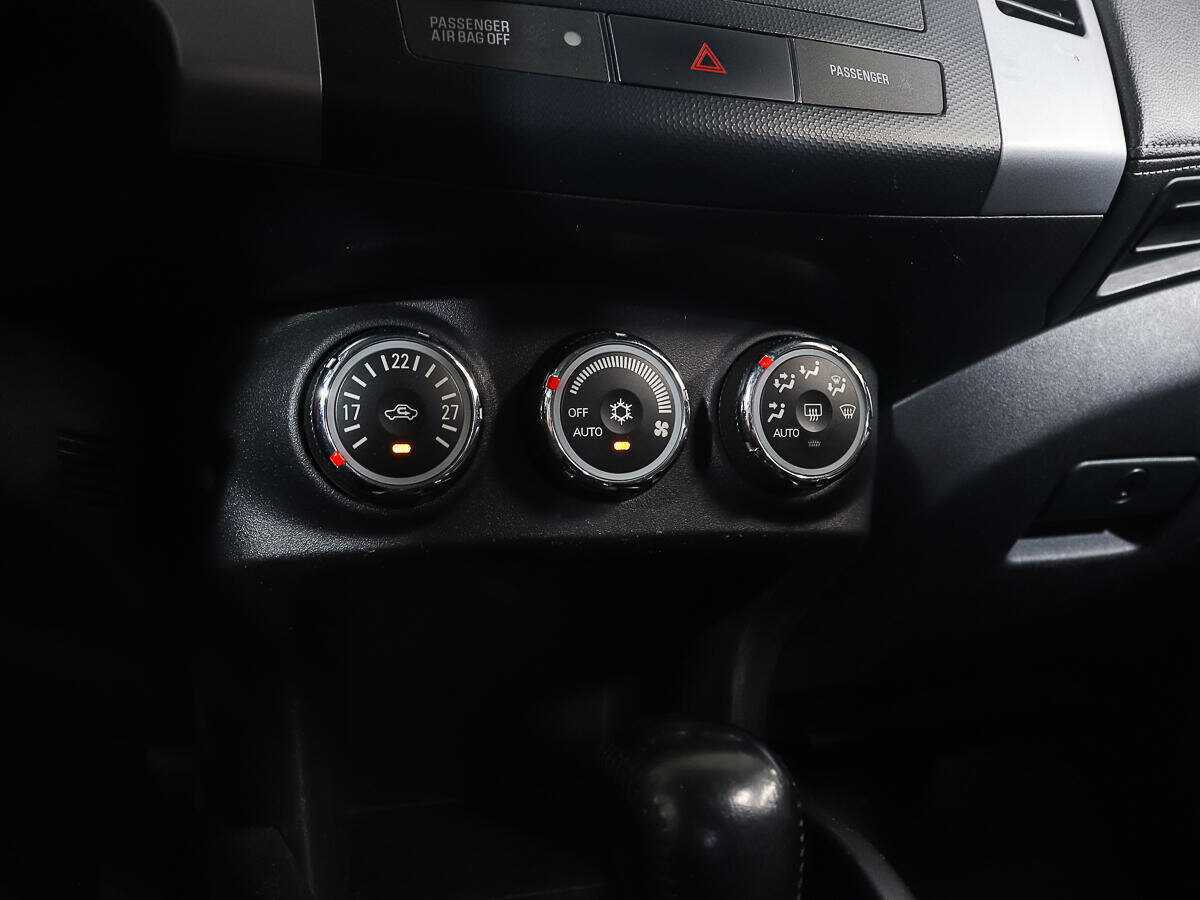 Mitsubishi Outlander с пробегом — 2010 год. Фото: #15