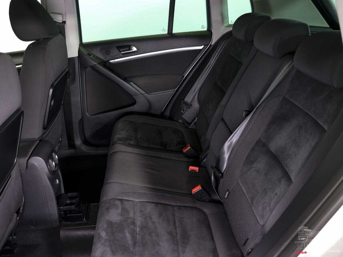 Volkswagen Tiguan с пробегом — 2011 год. Фото: #8